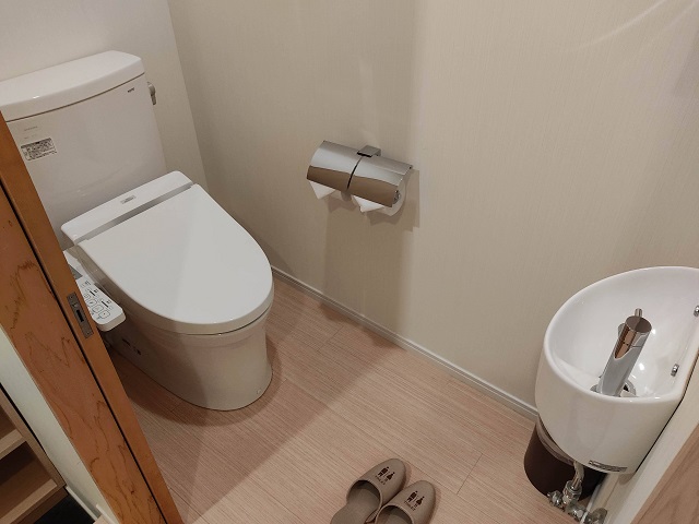 大江戸温泉物語きのさきの部屋のトイレ