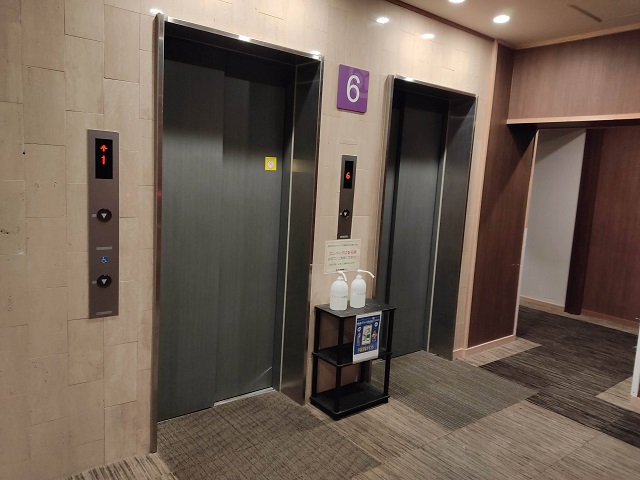 大江戸温泉物語きのさきのエレベーター
