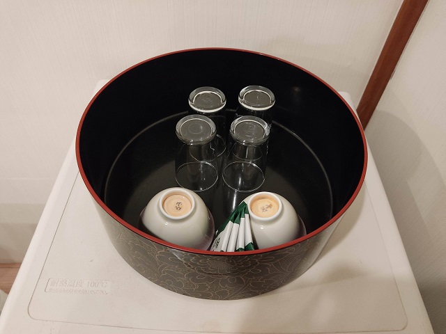 大江戸温泉物語きのさきの部屋のお茶セット