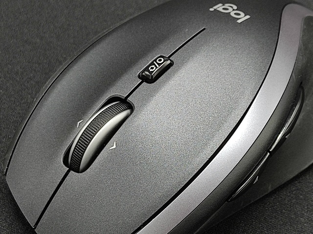 Logicool M500s有線マウスは7個のボタン