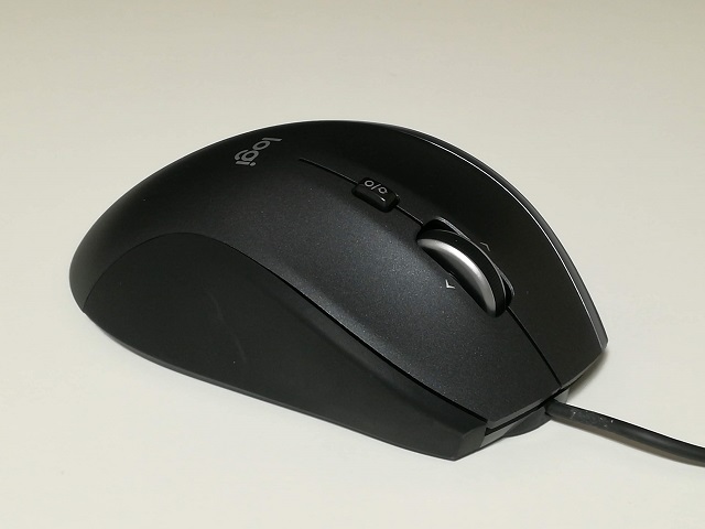 Logicool M500s有線マウスの右側