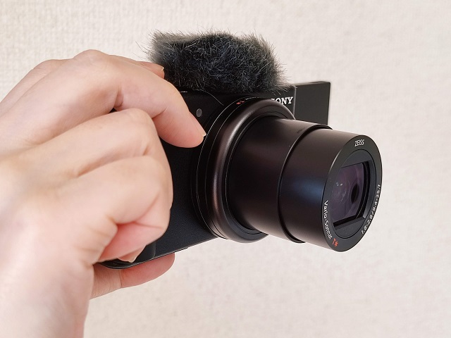 カメラ デジタルカメラ SDカードの選び方！SONYのVlogカメラ【ZV-1】を例に解説 - meolog