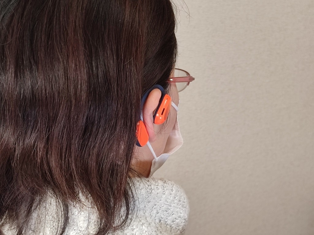 Oladance ワイヤレスイヤホンのつけ心地：マスクとメガネとイヤホン、3つのアイテムが耳にかかるとストレスを感じる
