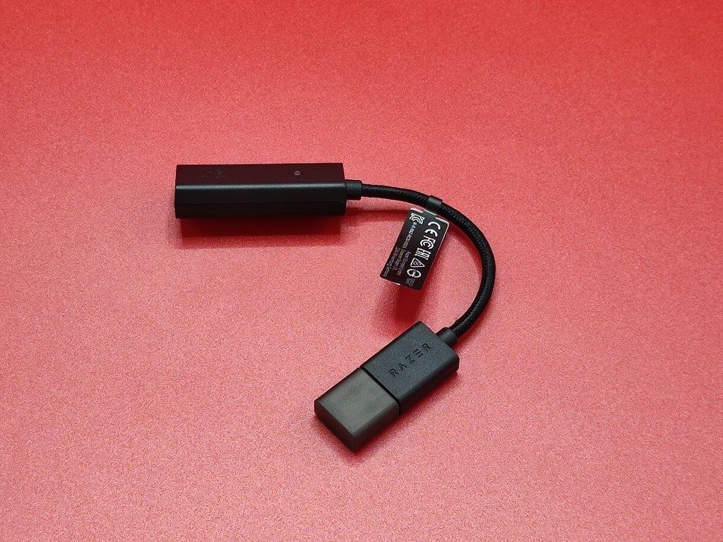 Razer BlackShark V2：USB サウンドカード