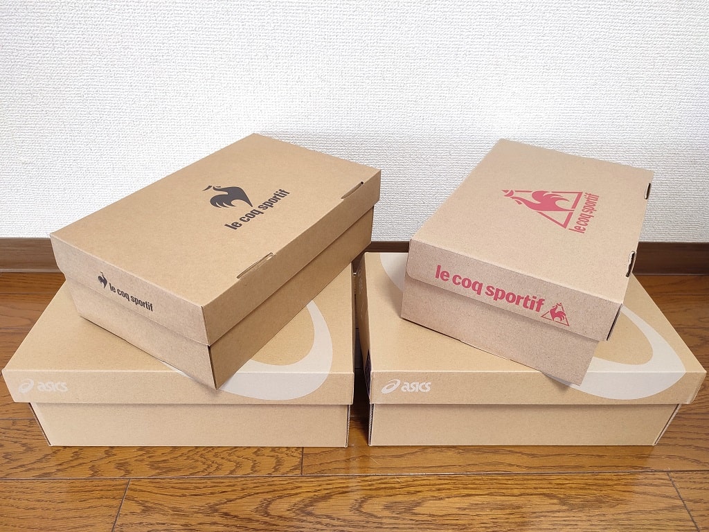 Amazonの試着サービス「Prime Try Before You Buy」の利用方法：2種類のスニーカーを色違いで注文