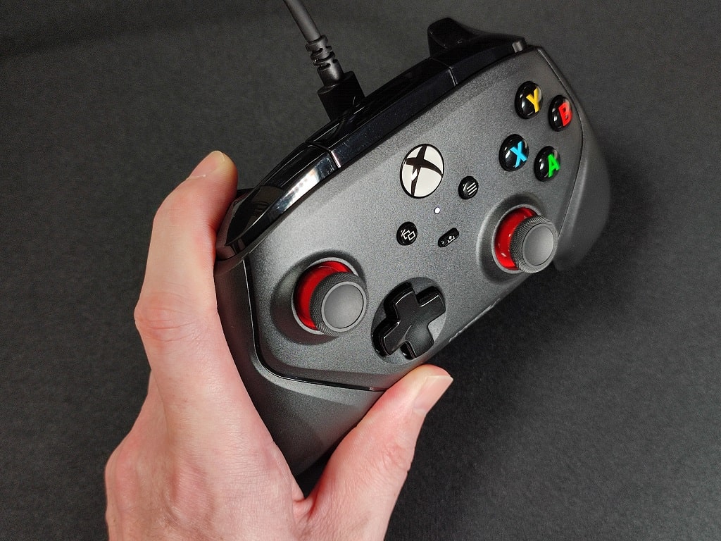 HyperXのゲームコントローラー「Clutch Gladiate」プログラマブルボタンの設定方法！「LT」ボタンを押す