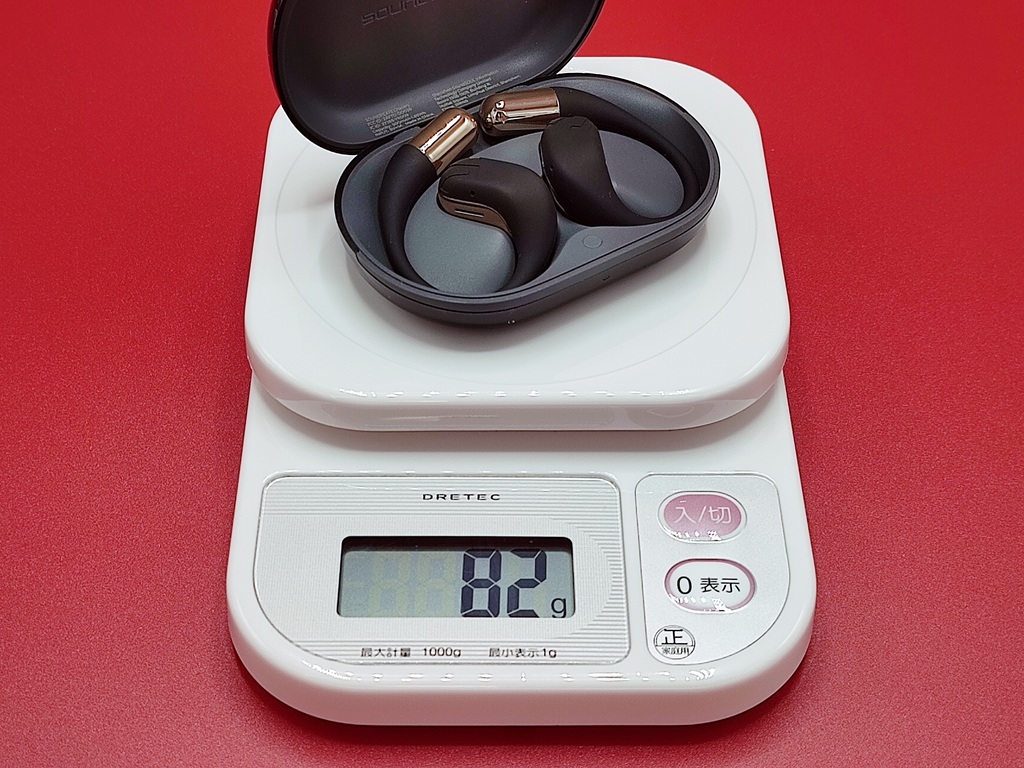SOUNDPEATS Chasers オープンイヤーイヤホン：ケース込みの重さは82g