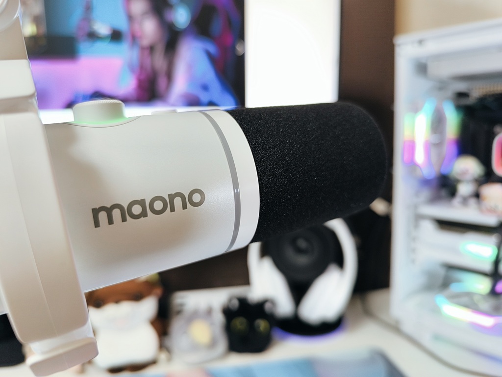 maono PD200XS ダイナミックマイク：RGBボタンで好みのカラーを選べる