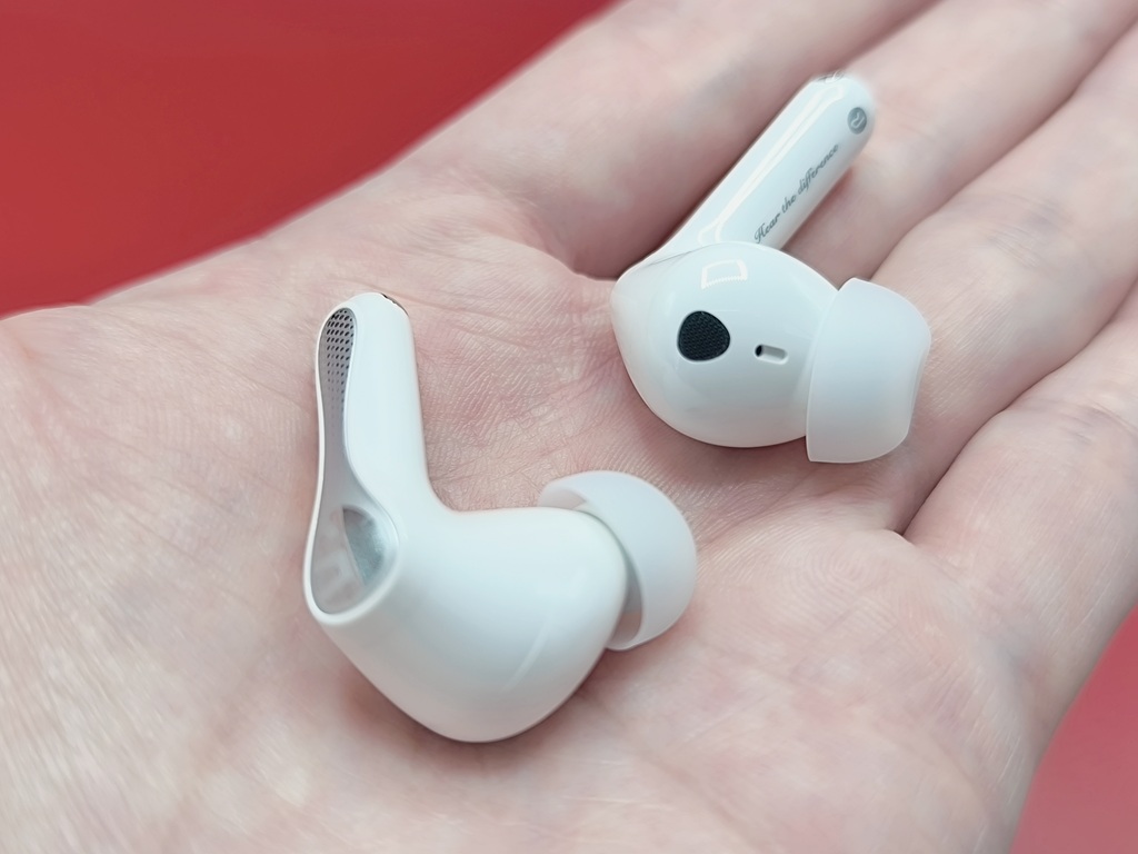 SOUNDPEATS Air5 Pro：マジで軽い