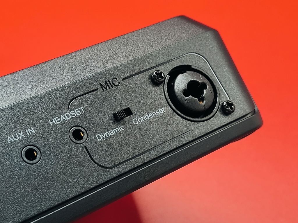 FIFINE AmpliGame SC8 オーディオミキサー：接続端子は、こんな感じ