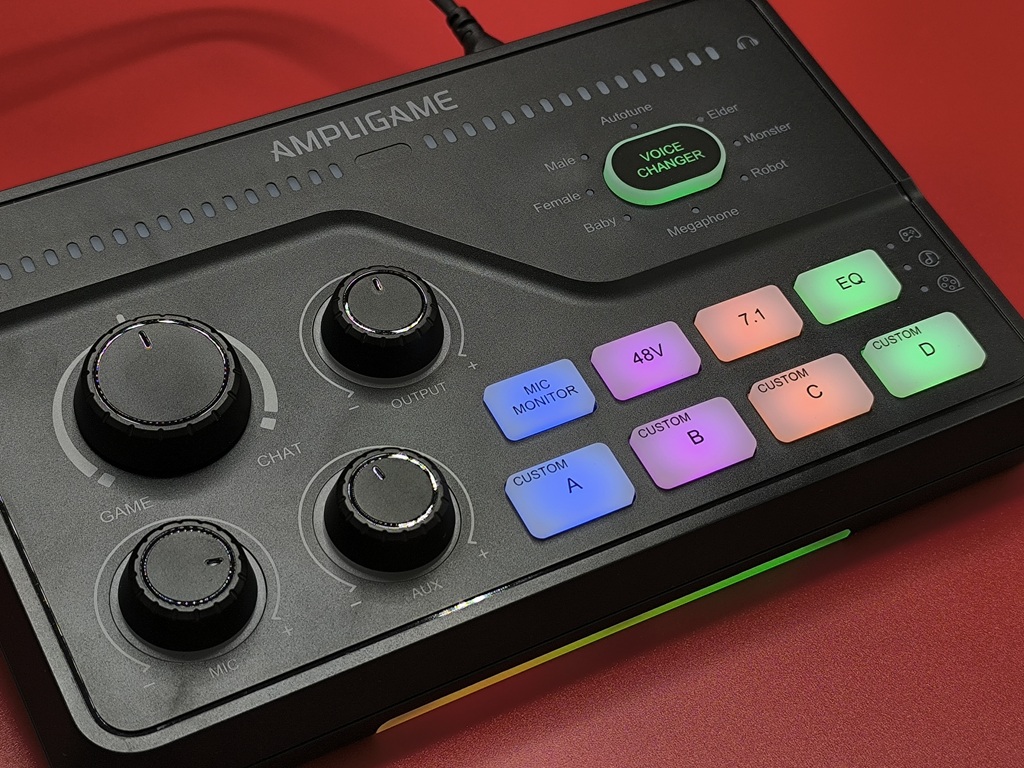 FIFINE AmpliGame SC8 オーディオミキサー：色鮮やかな演出が接続完了の合図