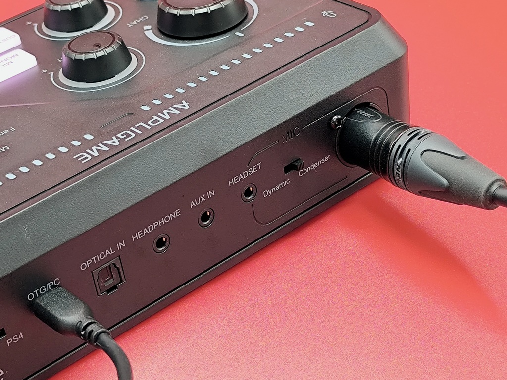 FIFINE AmpliGame SC8 オーディオミキサー：スイッチは「Condenser」にあわせる