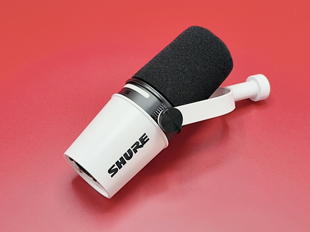 SHURE シュア「MV7+」ホワイトカラーが素敵