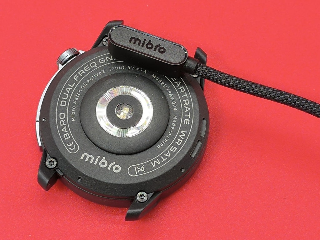 Mibro GS Active 2 スマートウォッチ：Type-Aは対応する電源アダプターなどに接続