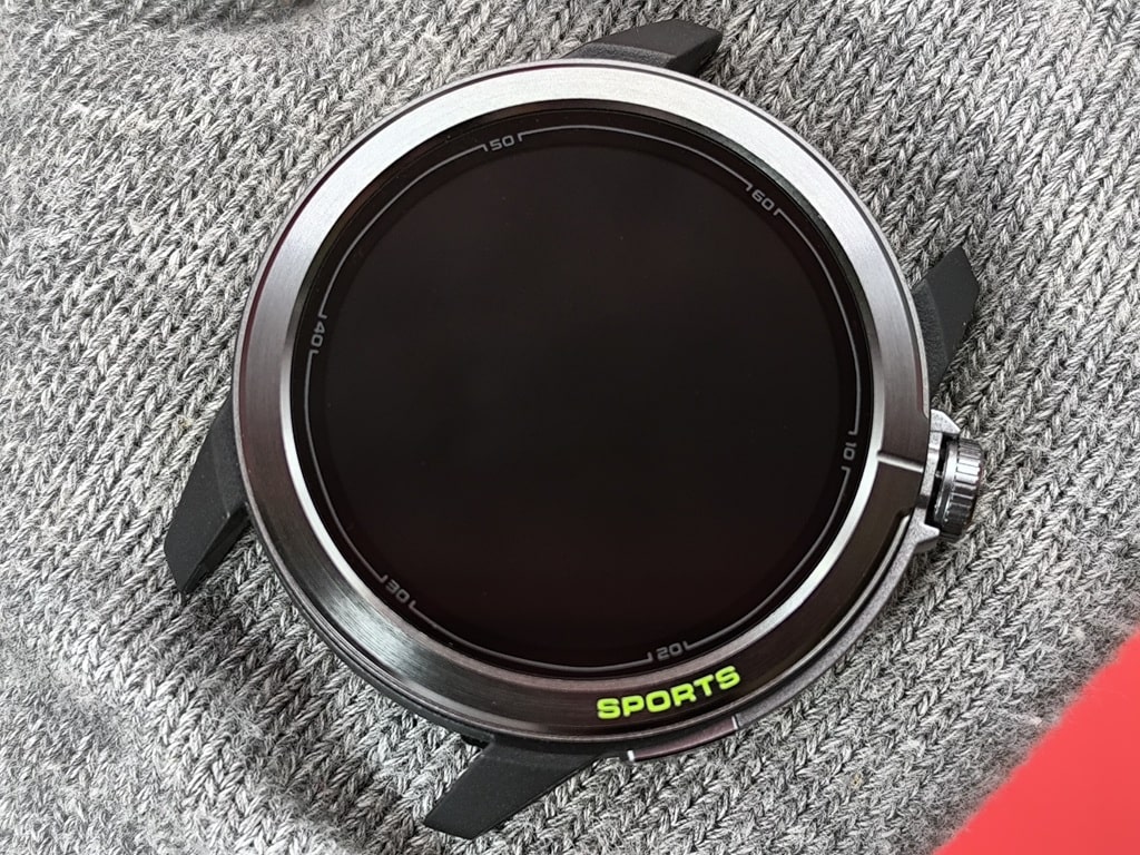 Mibro GS Active 2 スマートウォッチ：画面の形状は円型で、1.32インチの大画面