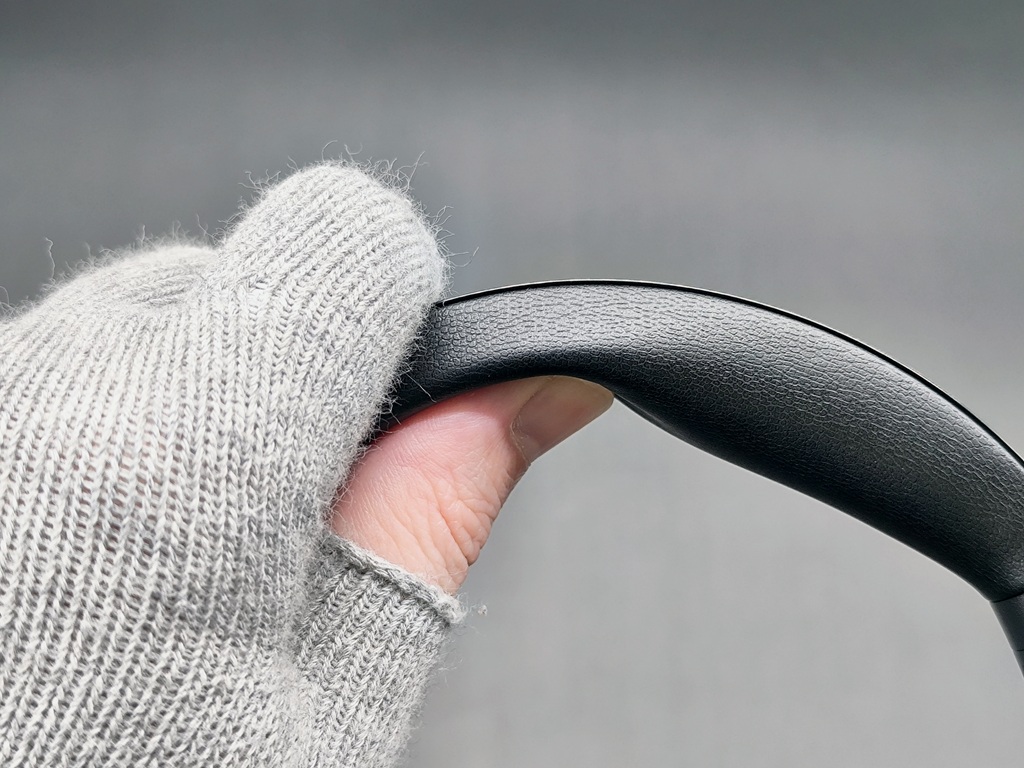 QCY H3S ワイヤレスヘッドホンをレビュー！ヘッドバンドも同様に頭部の負担を減らしてくれる