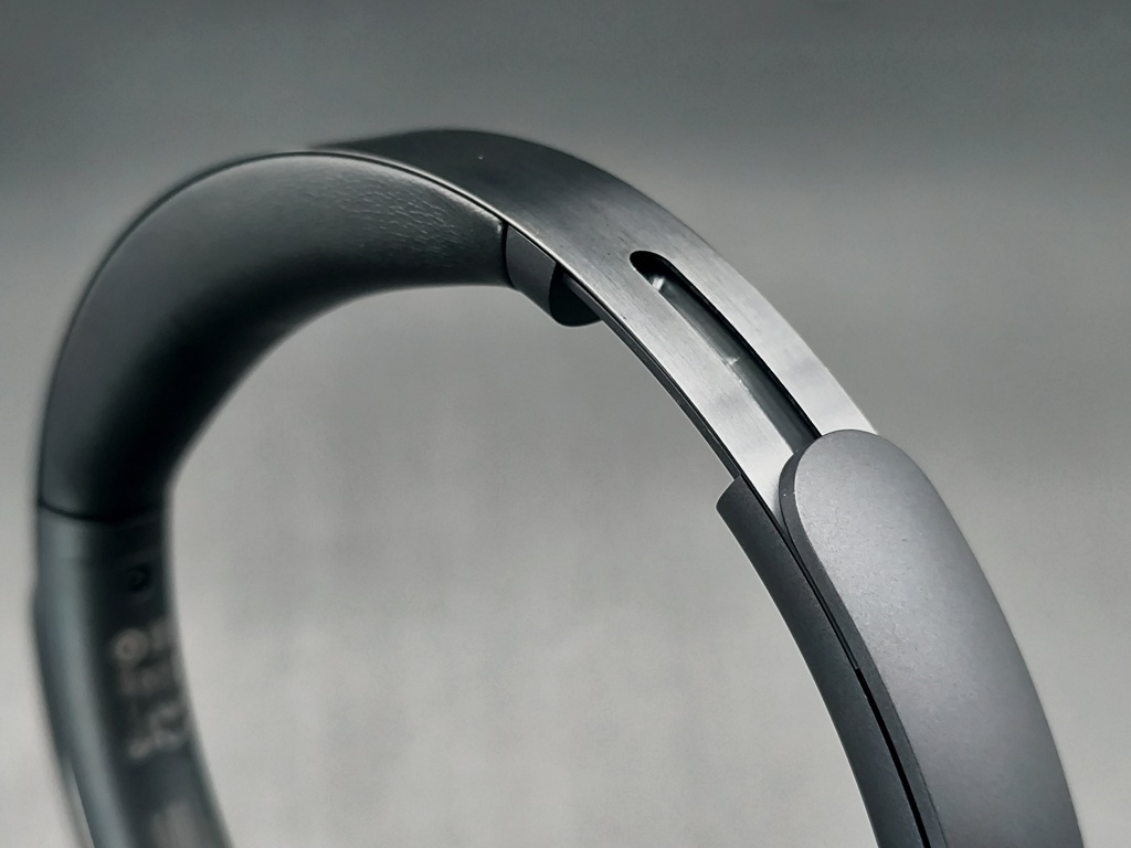 QCY H3S ワイヤレスヘッドホンをレビュー！頭のサイズにあわせて調整ができる