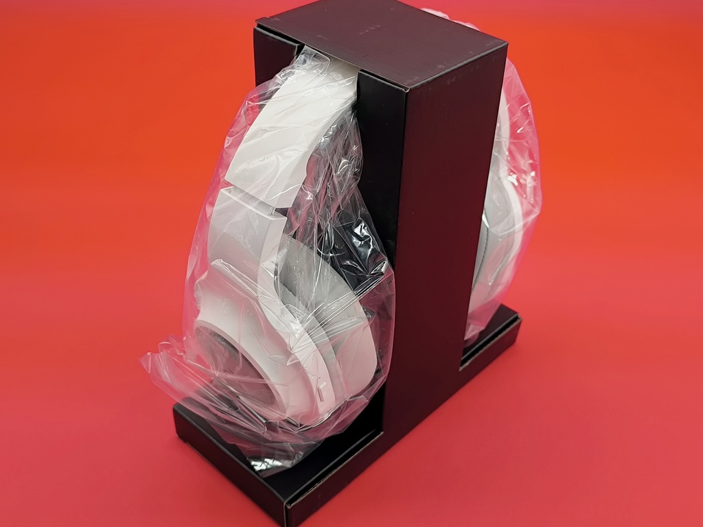 QCY Heroad V200 ゲーミングヘッドセット!マット調のホワイトがいいね