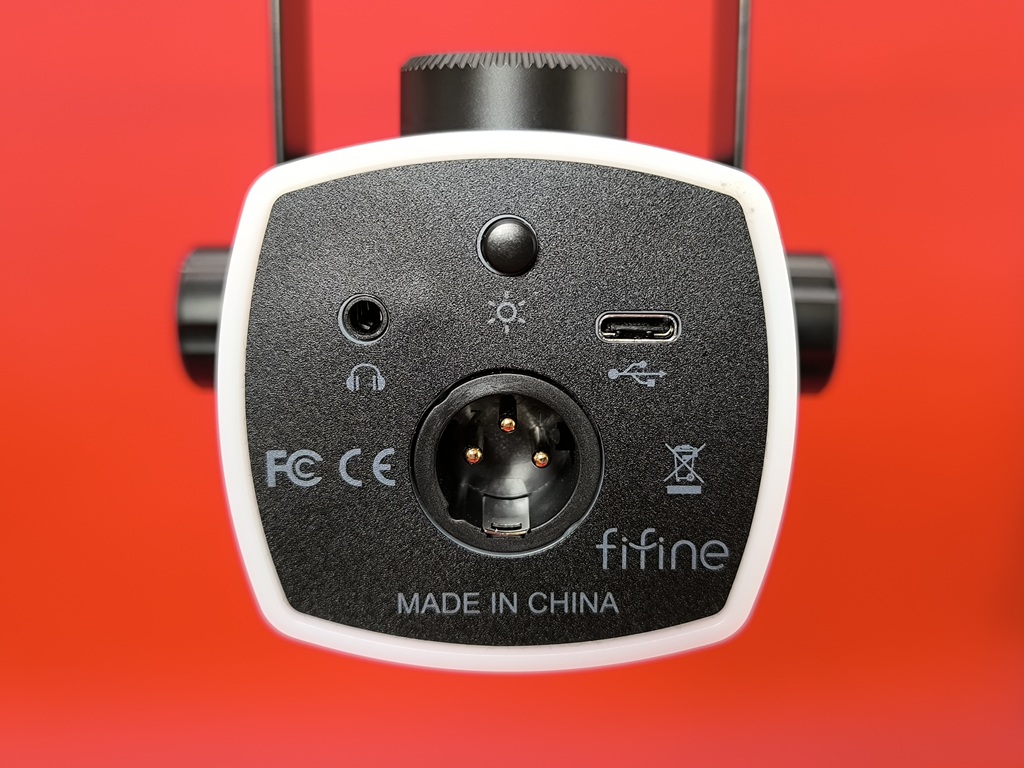 FIFINE AM8PROT RGBマイクアーム付きのダイナミックマイク:接続端子関係
