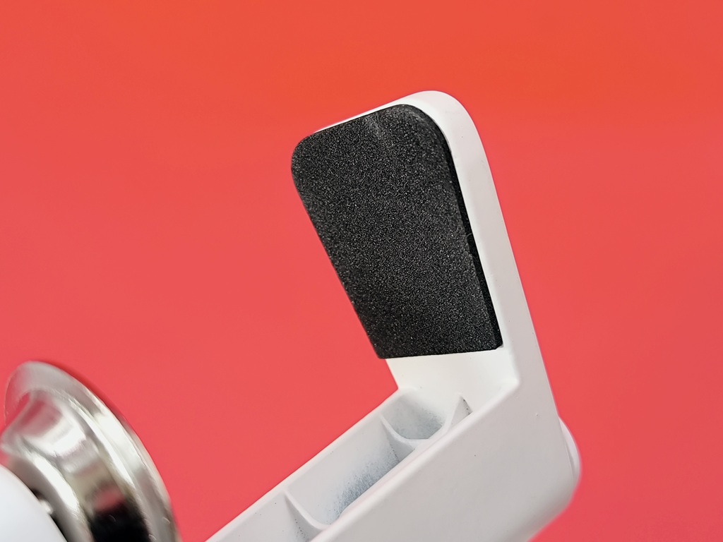 FIFINE マイクアーム BM38：いたって普通のデスククランプ