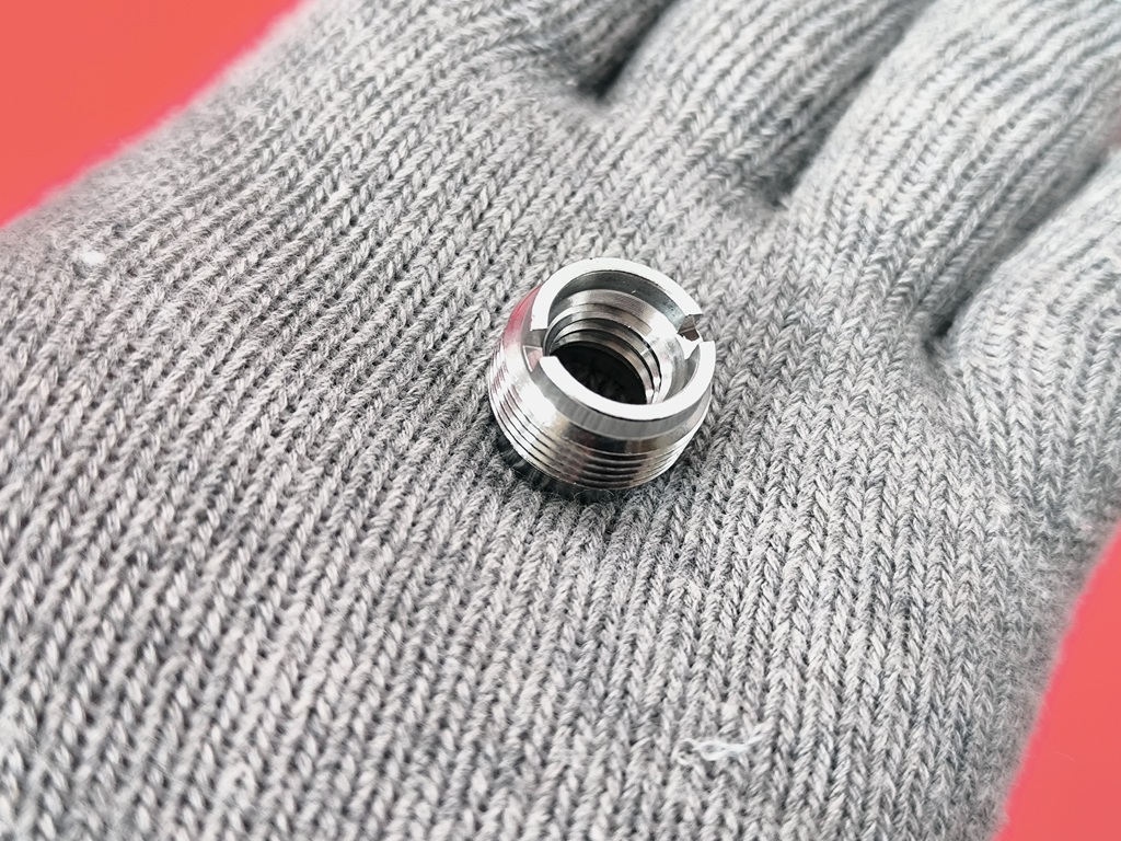 FIFINE マイクアーム BM38：付属の変換アダプターは3/8“-5/8に対応