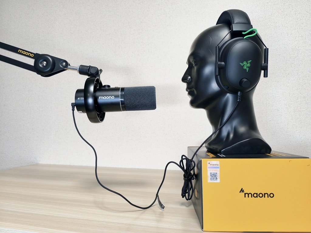 maono PD200W ハイブリッドダイナミックマイクをアームに固定：あとは自分の口元へ調整すればOK