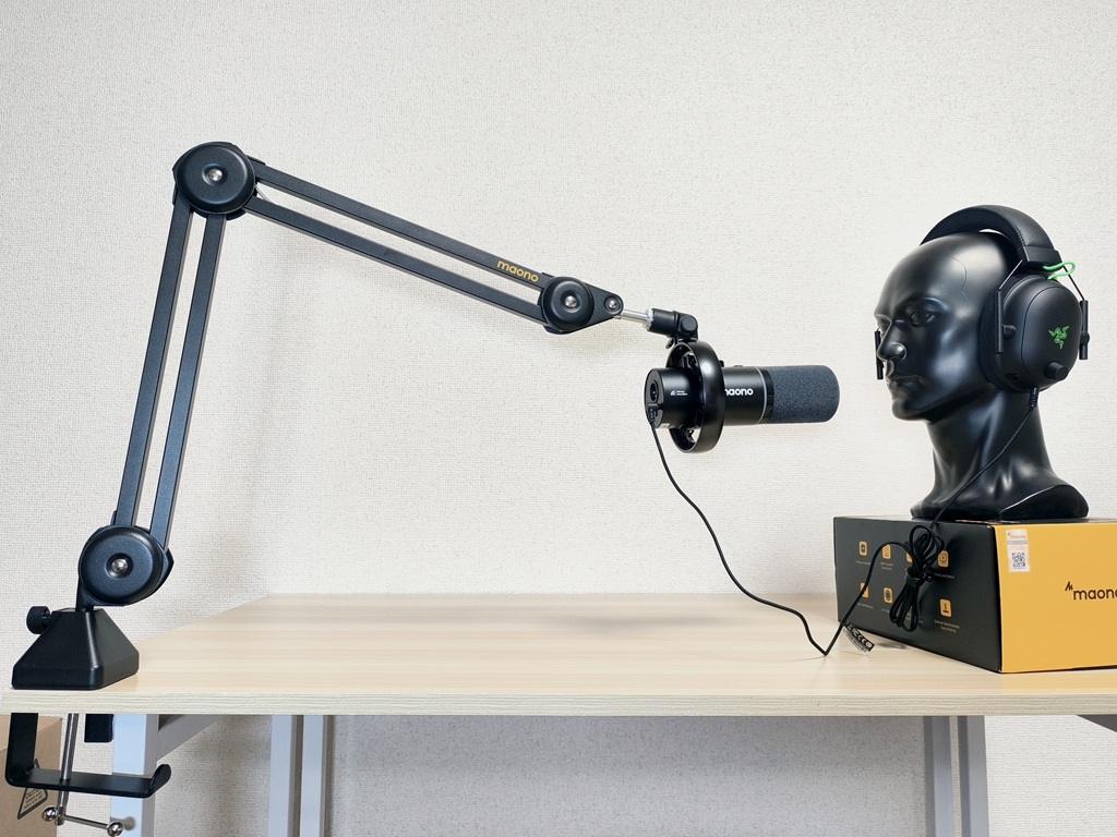 maono PD200W ハイブリッドダイナミックマイクをアームに固定：アームの安定感が抜群過ぎる