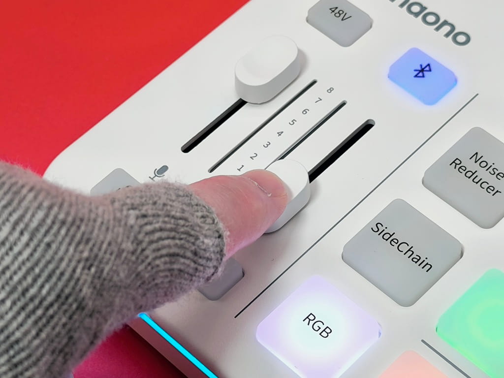 maono G1 NEO ゲーミングオーディオミキサー：接続デバイス音源を消したい場合