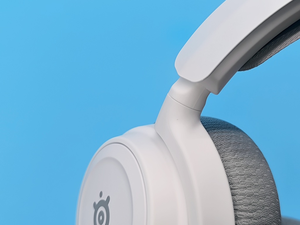 SteelSeries Arctis Nova7 Gen2 ワイヤレスゲーミングヘッドセット レビュー！スライダーの調整も思いのまま